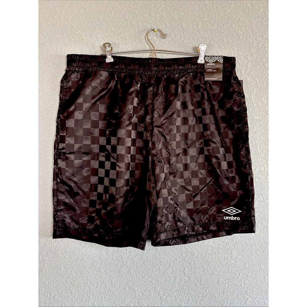 NWT UMBRO Checkerboard Shiny Soccer Football 7" Shorts Men's Size L Black
